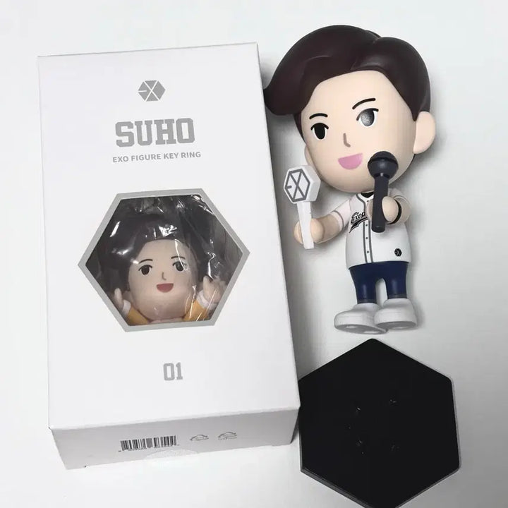 [BUNJANG] EXO Suho Figure Keyring / 엑소 수호 피규어 키링 양도