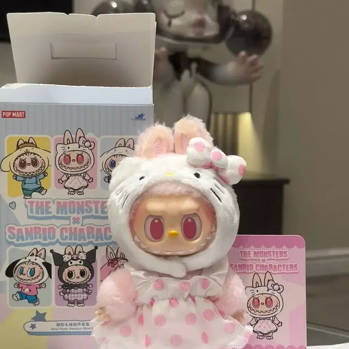 [BUNJANG] POP MART Labubu Sanrio Hello Kitty Figure / 팝마트 라부부 산리오 헬로키티 인형