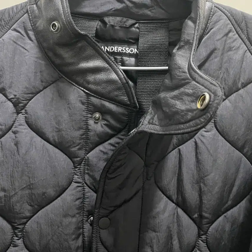 [BUNJANG] Andersson Bell Nordic Knitted Pocket Quilted Jumper / 앤더슨벨 노르딕 니티드 포켓 퀼티드 점퍼