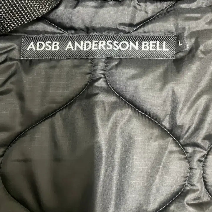 [BUNJANG] Andersson Bell Nordic Knitted Pocket Quilted Jumper / 앤더슨벨 노르딕 니티드 포켓 퀼티드 점퍼