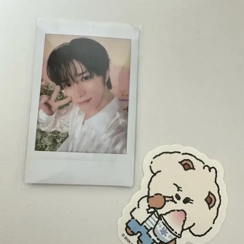 [BUNJANG] TXT Beomgyu Instant Photocard + Night Sticker Bundle / 범규 인스턴트포카 + 썸바투 밤긋 스티커 일괄 양도합니다