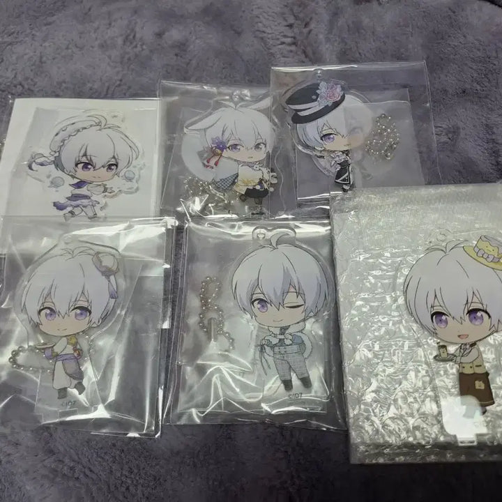 [BUNJANG] IDOLiSH7 Sogo Cafe Collaboration Acrylic Stand / 아이나나 소고 카페콜라보 아크릴스탠드