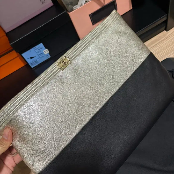 [SOLD OUT] 샤넬 보이클러치