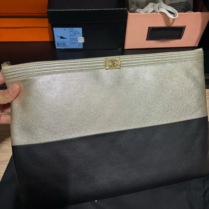 [SOLD OUT] 샤넬 보이클러치