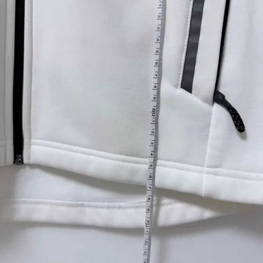[BUNJANG] New Balance Hooded Zip-Up Jacket White 100 / 뉴발란스 후드 집업 화이트 100 데일리