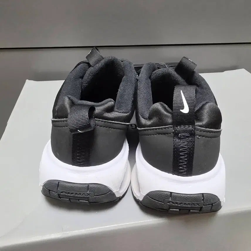 [BUNJANG] Nike Air Max Interlock Sneakers / 235mm나이키 에어맥스 인터락 -735