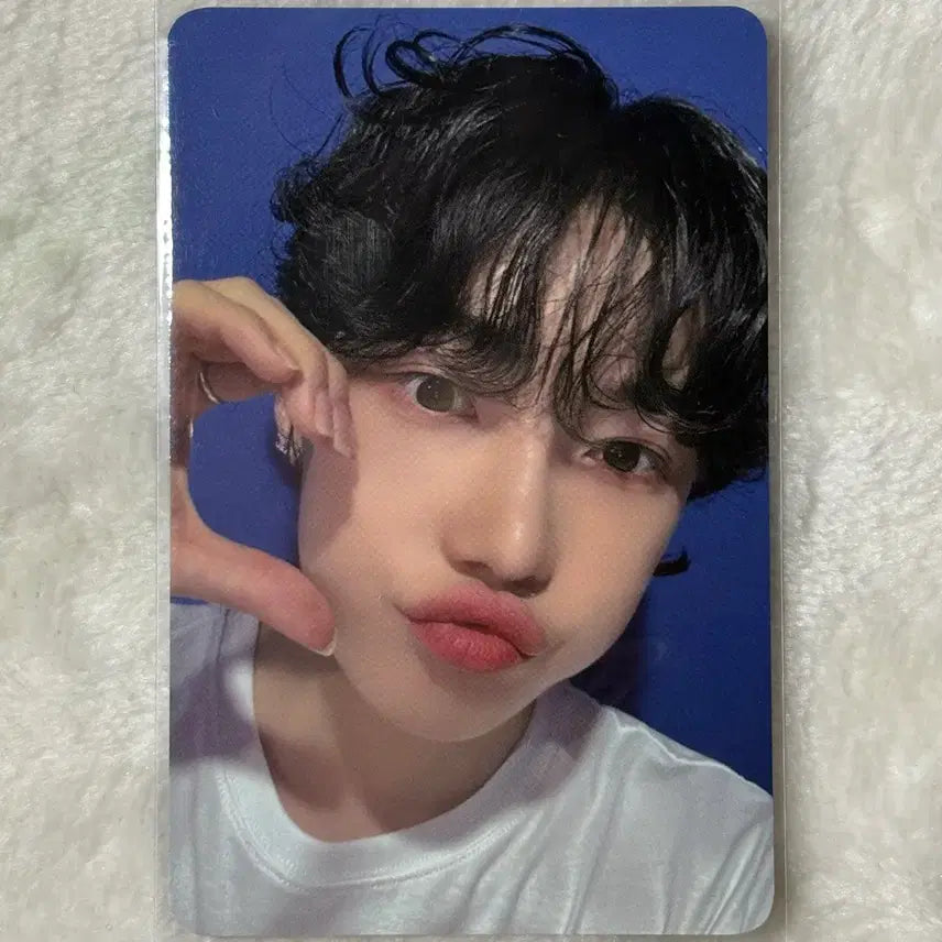 [BUNJANG] THE BOYZ New A;ffect Everline White T-shirt &amp; Jeans Ver. POB Photocard / 더보이즈 뉴 a;effect 에버라인 흰티청바지 ver 미공포
