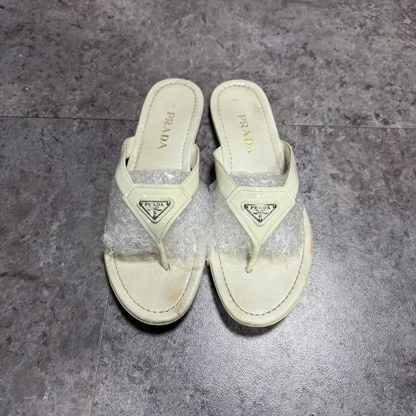 [BUNJANG] Prada Flip-Flops / 프라다 슬리퍼 쪼리