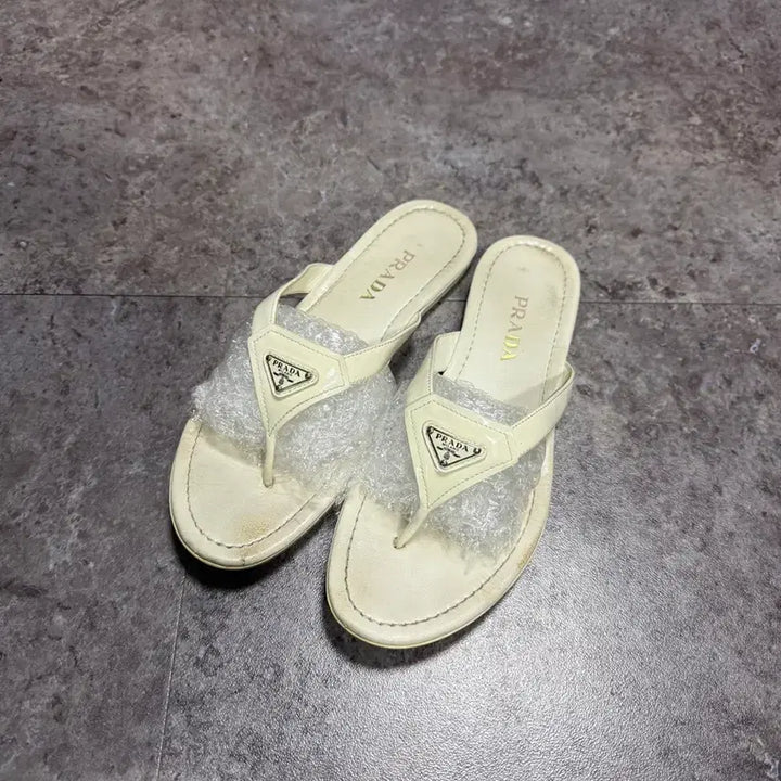 [BUNJANG] Prada Flip-Flops / 프라다 슬리퍼 쪼리