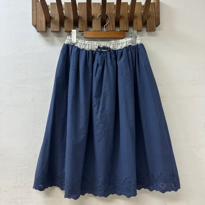 [BUNJANG] Vintage Punch Lace Flare Skirt / 일본빈티지 펀칭 레이스 플레어 밴딩 스커트