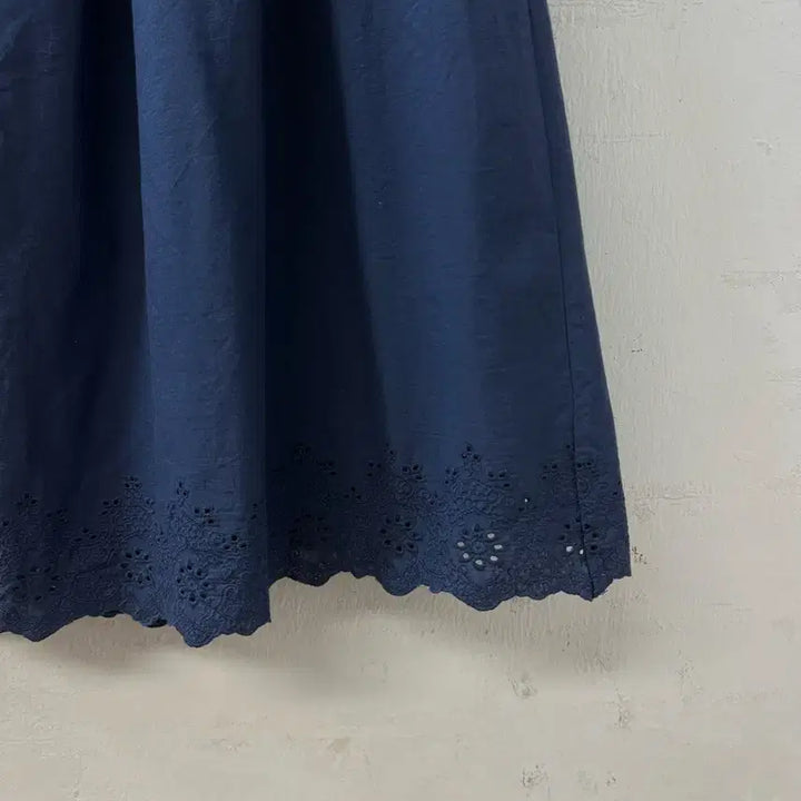 [BUNJANG] Vintage Punch Lace Flare Skirt / 일본빈티지 펀칭 레이스 플레어 밴딩 스커트