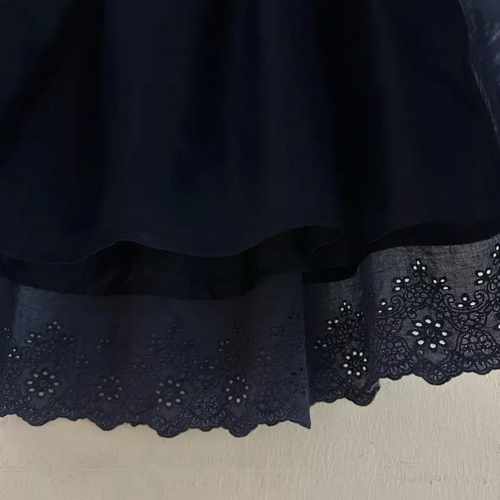 [BUNJANG] Vintage Punch Lace Flare Skirt / 일본빈티지 펀칭 레이스 플레어 밴딩 스커트