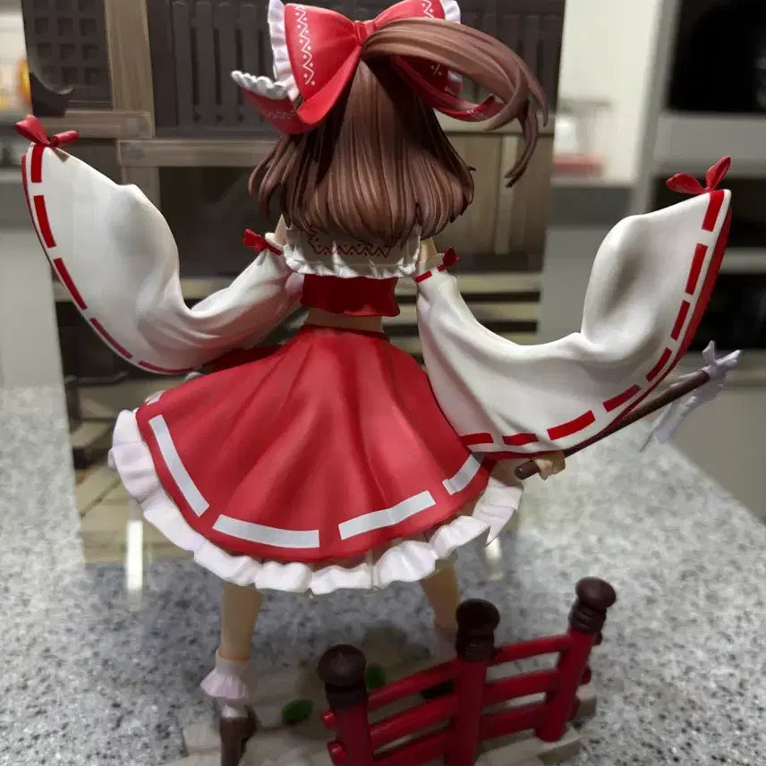 [BUNJANG] Furyu Touhou Project Reimu Figure / 후류 테니톨 동방프로젝트 레이무 피규어