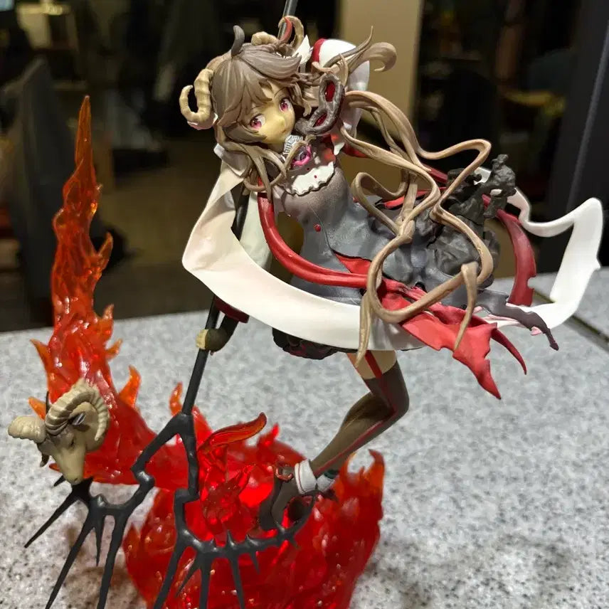 [BUNJANG] Arknights Eyjafjalla Figure / 명일방주 아크나이트 에이야파들러 피규어