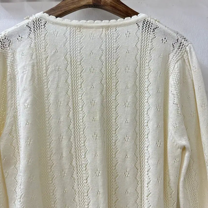 [BUNJANG] Ank Rouge Flower Embroidered Beaded Punching Knit Cardigan / 일본빈티지 Ank Rouge 앙크루즈 플라워 자수 비즈펀칭 니트 가디건