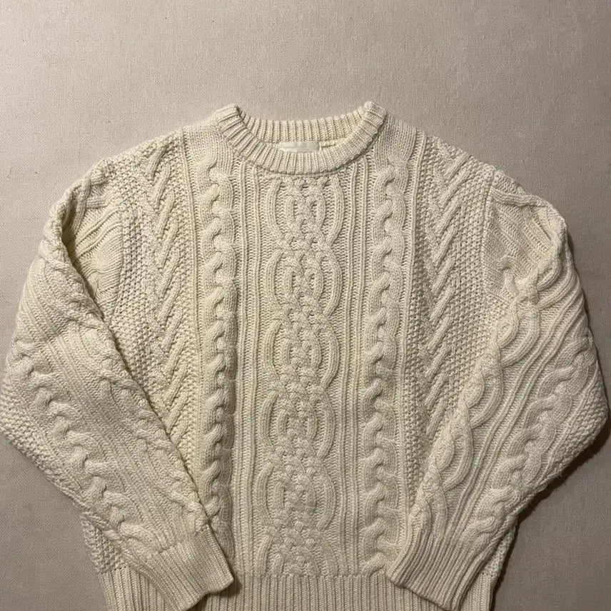 [BUNJANG] Walswild Movement Heavy Cable Sweater Knit / 월스와일무브먼트 헤비 케이블 스웨터 니트 1사이즈