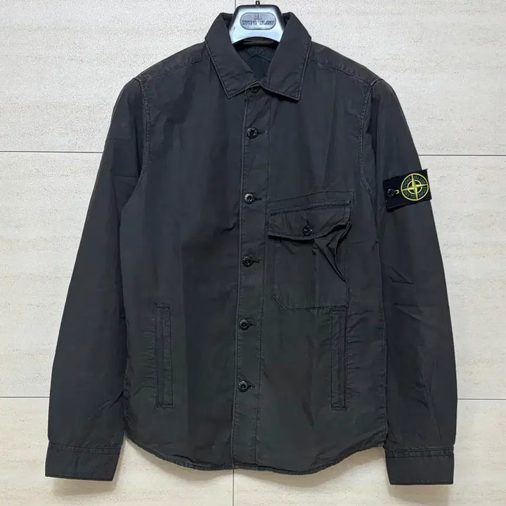 [BUNJANG] Stone Island Garment Dyed Overshirt (Dark Gray) / 스톤아일랜드 가먼트 다이드 오버셔츠 90