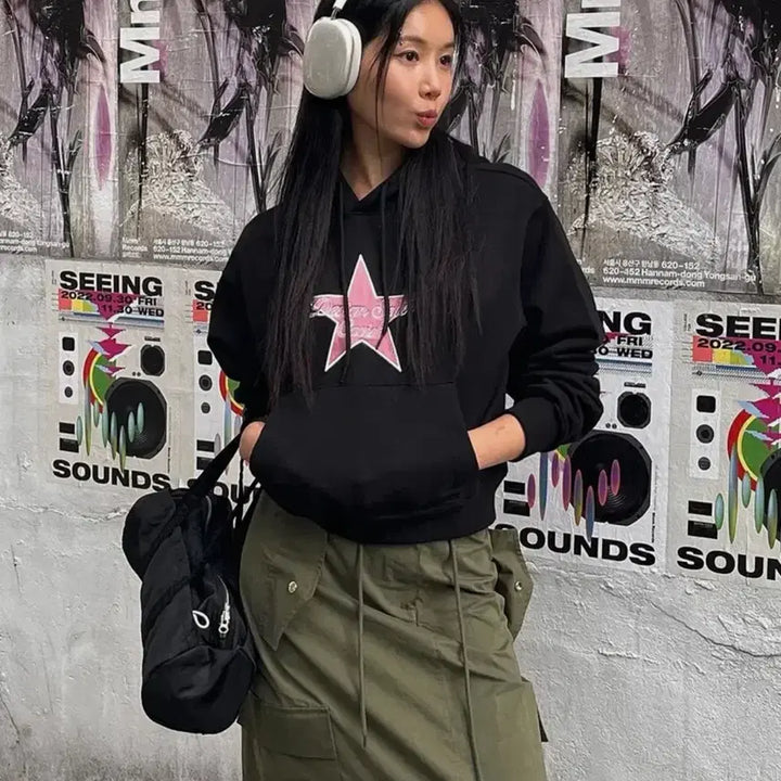[BUNJANG] Cavis Star Crop Hoodie / 카비시 스타 크롭 후드티