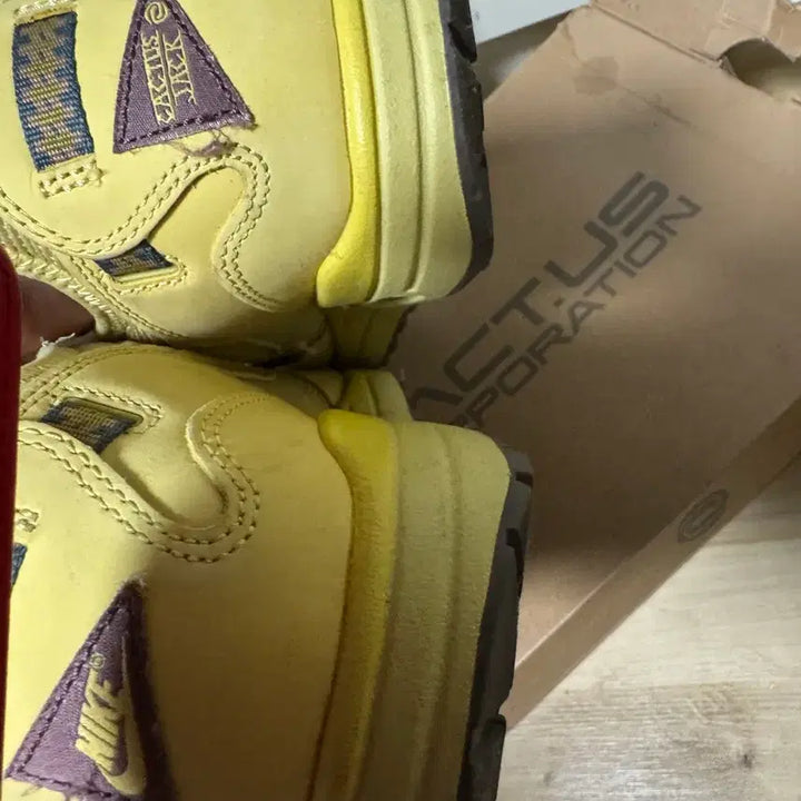 [BUNJANG] Nike Air Max 1 Travis Scott CACT.US Gold Sneakers / 나이키 에어맥스1 트래비스 스캇 CACT.US Gold 280사이즈
