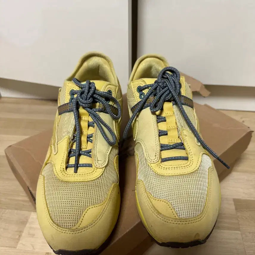 [BUNJANG] Nike Air Max 1 Travis Scott CACT.US Gold Sneakers / 나이키 에어맥스1 트래비스 스캇 CACT.US Gold 280사이즈