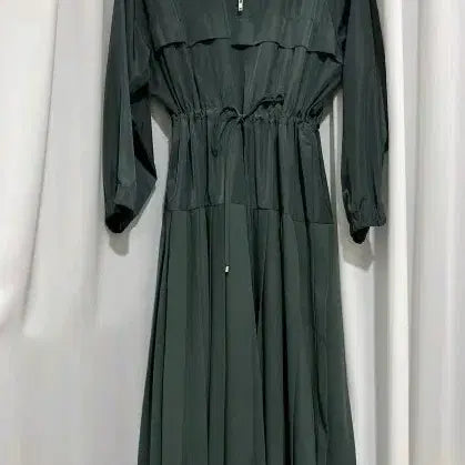 [BUNJANG] Celebshop Deep Green Zip-up Pleated Long Dress / 셀렙샵 딥그린 집업 플리츠 롱 원피스 88