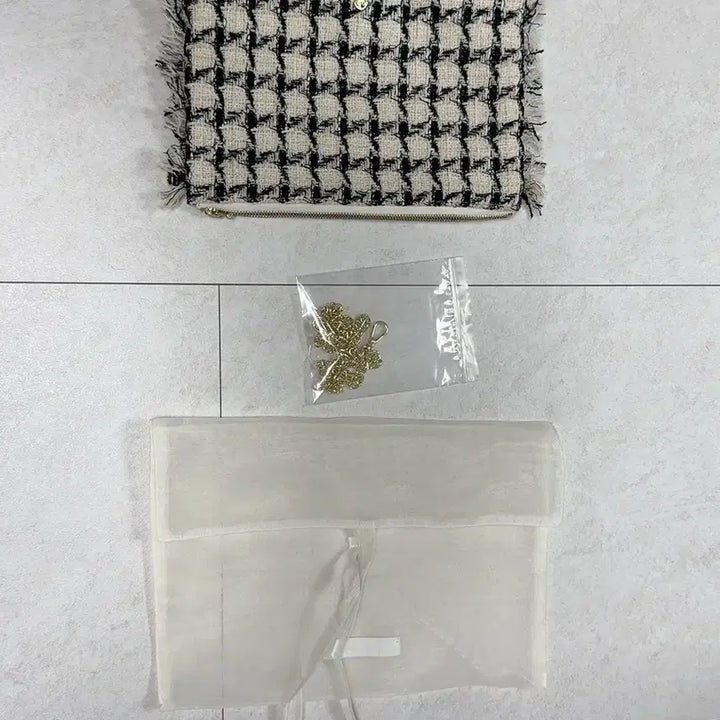 [BUNJANG] umer Tweed Chain Shoulder Bag / (umer) 유메르 트위드 체인 숄더백