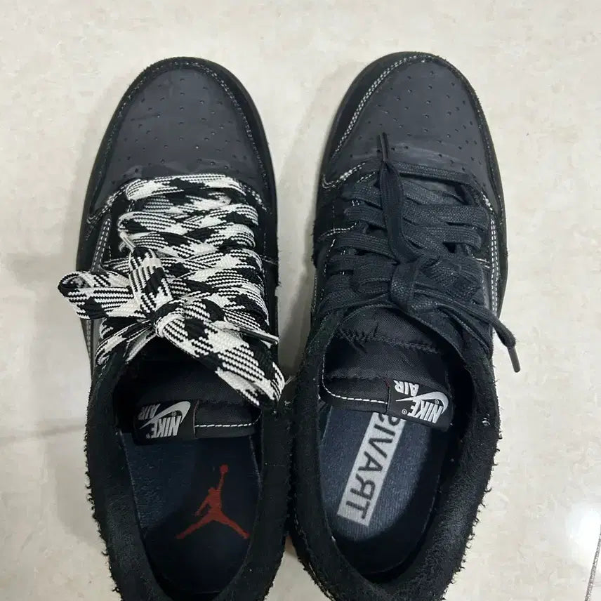 [BUNJANG] Nike Jordan 1 x Travis Scott Low OG SP Black Phantom Sneakers / 조던 1 x 트레비스 스캇 로우 OG SP 블랙 팬텀 265