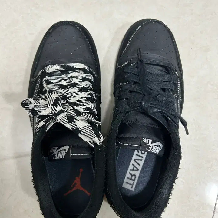 [BUNJANG] Nike Jordan 1 x Travis Scott Low OG SP Black Phantom Sneakers / 조던 1 x 트레비스 스캇 로우 OG SP 블랙 팬텀 265