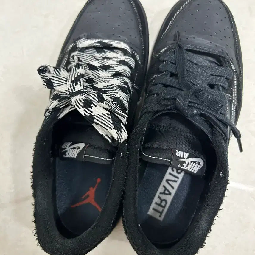 [BUNJANG] Nike Jordan 1 x Travis Scott Low OG SP Black Phantom Sneakers / 조던 1 x 트레비스 스캇 로우 OG SP 블랙 팬텀 265