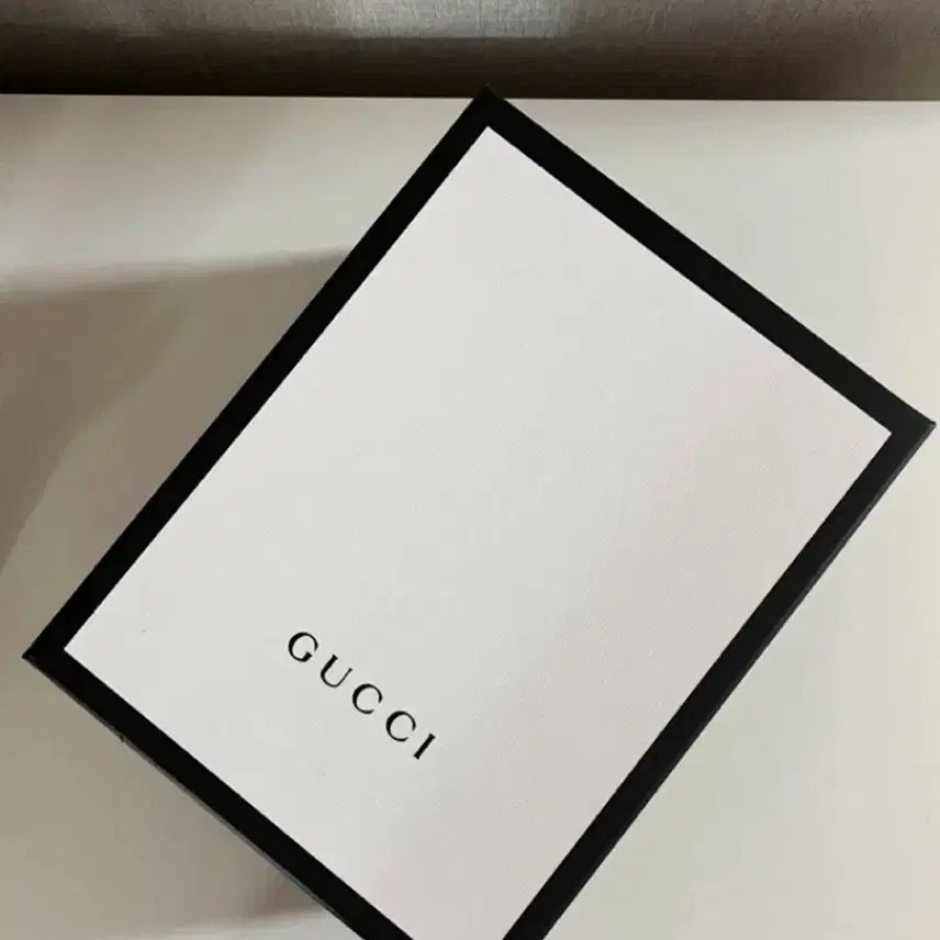 [BUNJANG] Gucci GG Marmont Matelassé White Mini Chain Backpack / 구찌 GG 마몽 마틀라세 화이트 미니 체인 백팩