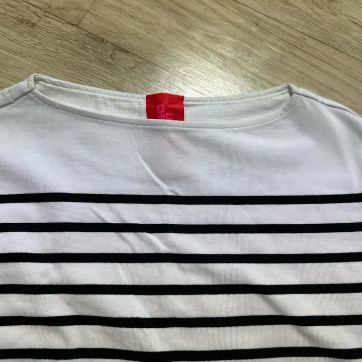 [BUNJANG] Lucky Chouette Striped Sweatshirt / 럭키슈에뜨 스웻 면스트라이프셔츠