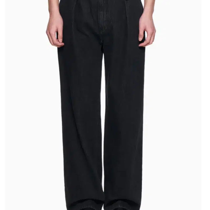 [BUNJANG] Wooyoungmi Black One-Tuck Wide Denim Pants / 우영미 블랙 원턱 와이드 데님 팬츠