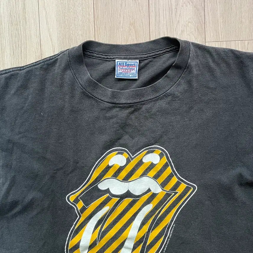 [BUNJANG] Rolling Stones No Security Band T-Shirt / 90s 롤링스톤즈 롤링스톤스 no security 밴드티 티셔츠