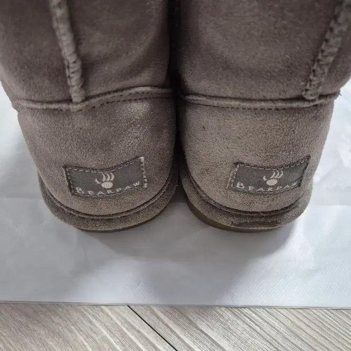 [BUNJANG] Bearpaw UGG Boots 235 Winter Boots / 베어파우 어그부츠 털부츠 235(37)