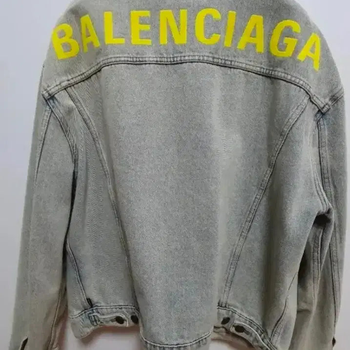 [BUNJANG] Balenciaga Neon Back Logo Denim Jacket / 발렌시아가 네온 백로고 데님자켓