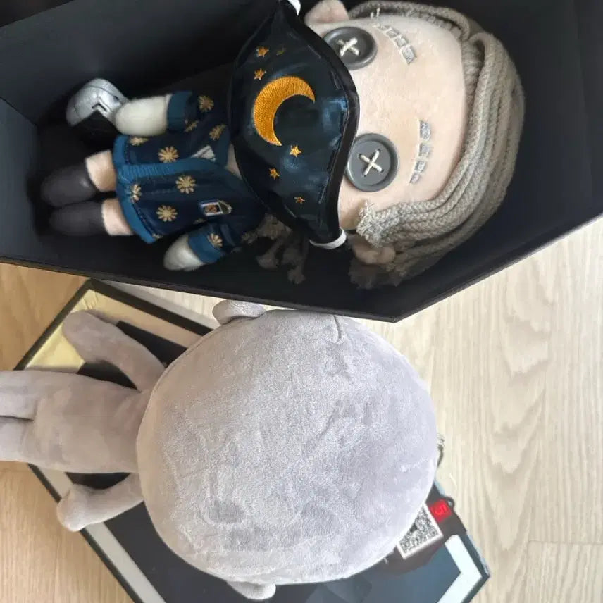 [BUNJANG] Identity V Embalmer Official Doll Set / 제5인격 납관사 공식 인형 세트