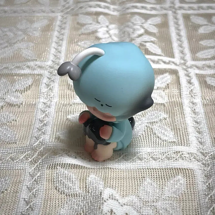 [BUNJANG] Pop Mart Dimoo Beside You Series Embrace Figure / 팝마트 디무 네 곁에 있을게 시리즈 내가 감싸줄게 Embrace