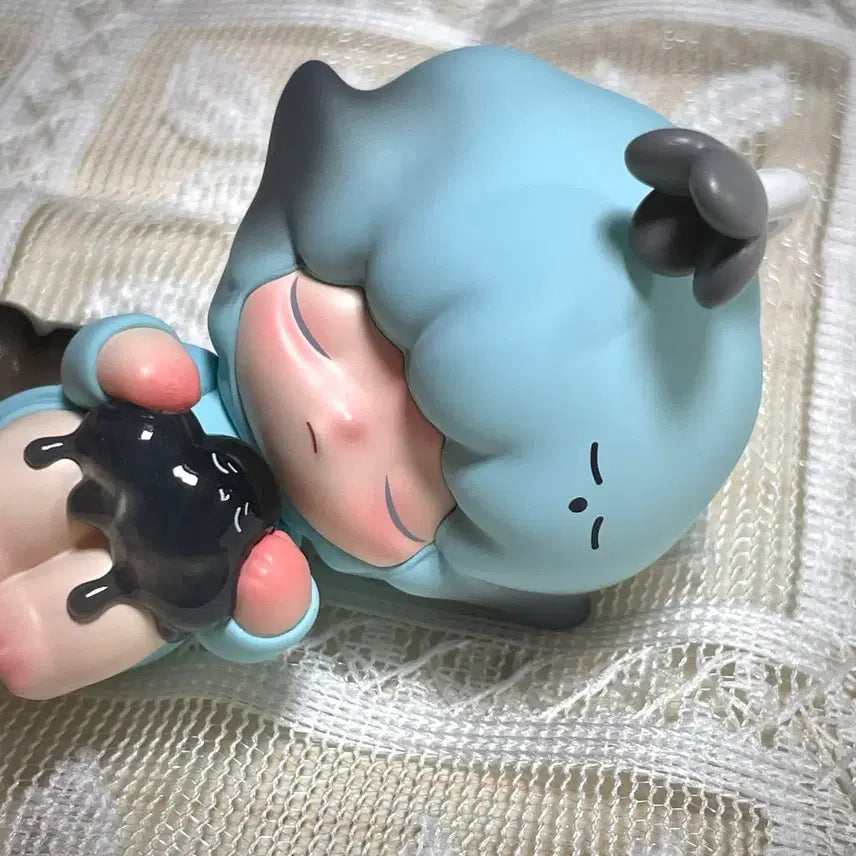 [BUNJANG] Pop Mart Dimoo Beside You Series Embrace Figure / 팝마트 디무 네 곁에 있을게 시리즈 내가 감싸줄게 Embrace