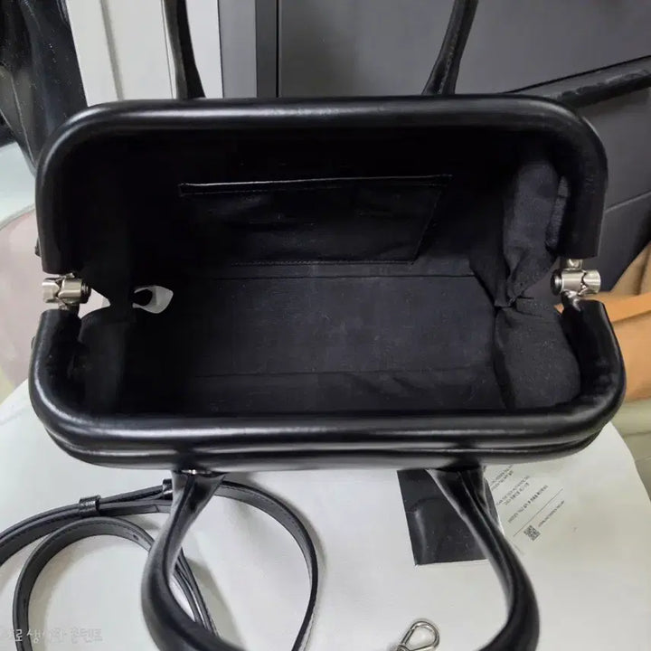 [BUNJANG] OSOI Brot Tote Bag Black / 오소이 브롯 토트백 블랙