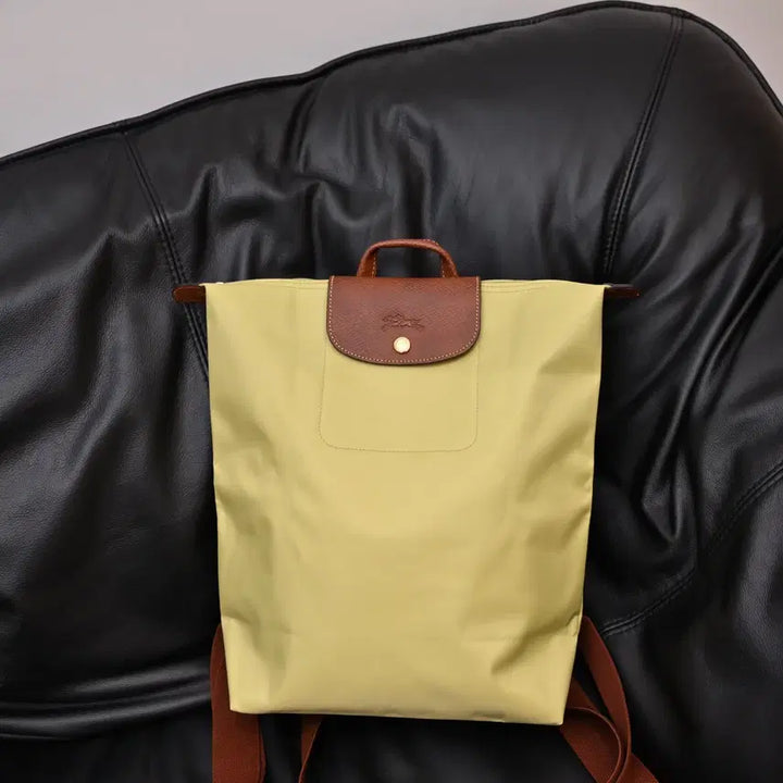 [BUNJANG] Longchamp Cheese Leather Backpack / 롱샴 백팩 치즈 소가죽 빅사이즈