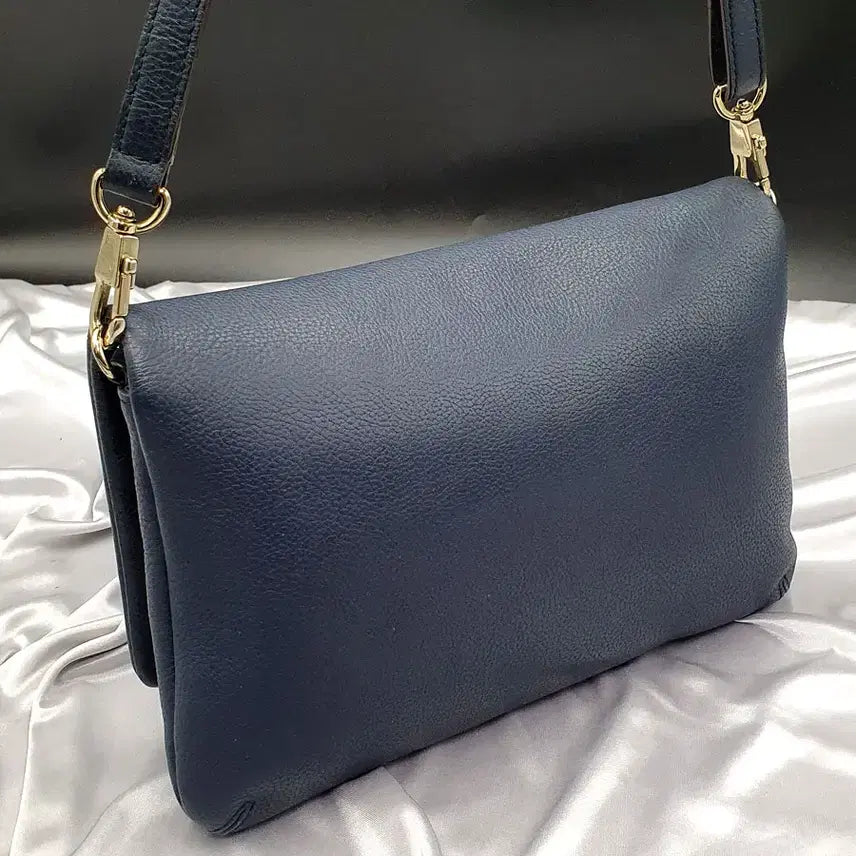 [BUNJANG] Louis Quatorze Leather Crossbody Bag / 루이까또즈 가죽 데일리 숄더백 크로스백 중고 가방 은피아노