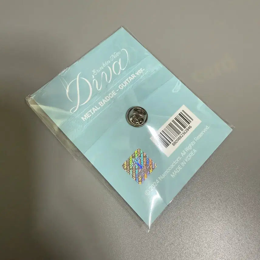 [BUNJANG] Park Eun-bin Guitar Metal Badge / 박은빈 기타 금속뱃지