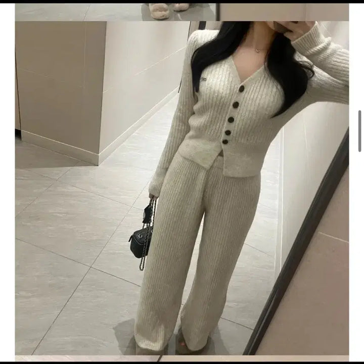 [BUNJANG] Miu Ivory Knit Cardigan &amp; Wide Pants Set / 미우 아이보리 니트 가디건 와이드 팬츠 셋업