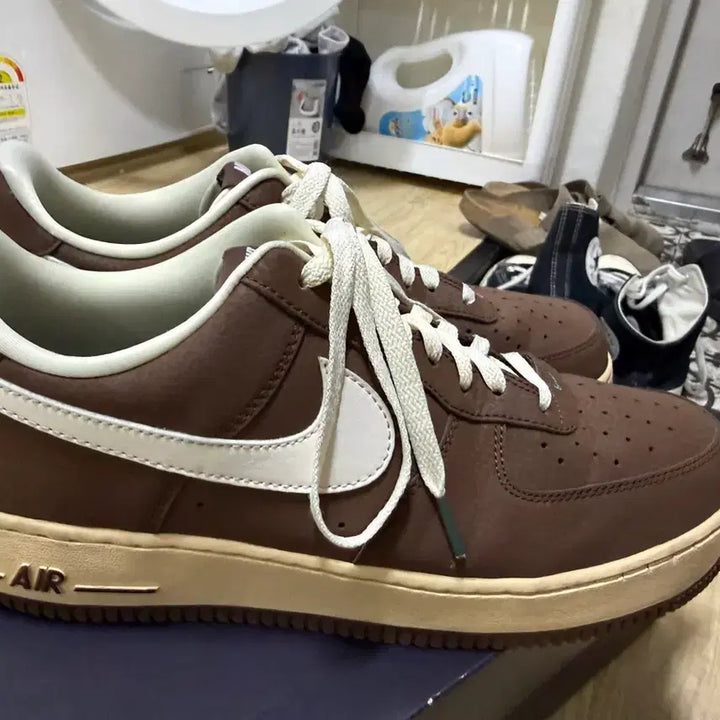 [BUNJANG] Nike Air Force Coconut Milk Sneakers / 285)나이키 에어포스 카카오 와우 코코넛 밀크