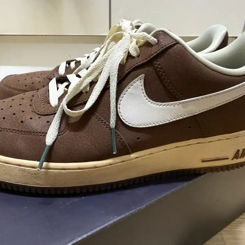 [BUNJANG] Nike Air Force Coconut Milk Sneakers / 285)나이키 에어포스 카카오 와우 코코넛 밀크