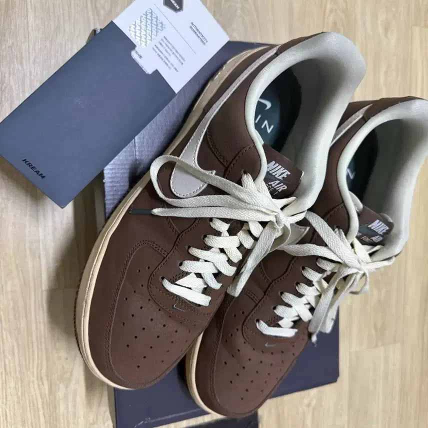 [BUNJANG] Nike Air Force Coconut Milk Sneakers / 285)나이키 에어포스 카카오 와우 코코넛 밀크