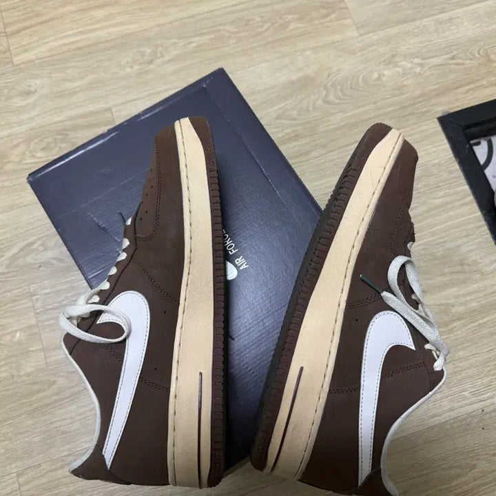 [BUNJANG] Nike Air Force Coconut Milk Sneakers / 285)나이키 에어포스 카카오 와우 코코넛 밀크