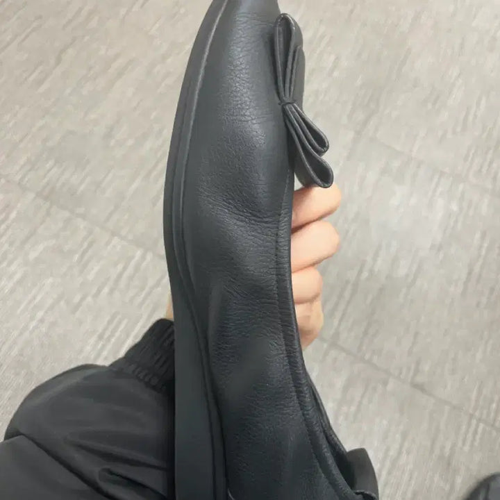 [SOLD OUT] 가이거 플랫 슈즈 235 블랙