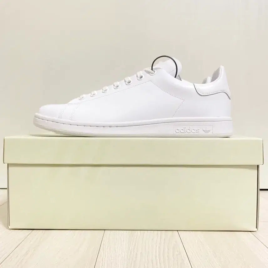 [BUNJANG] DOVER STREET MARKET X ADIDAS STAN SMITH / DOVER STREET MARKET X ADIDAS STAN SMITH