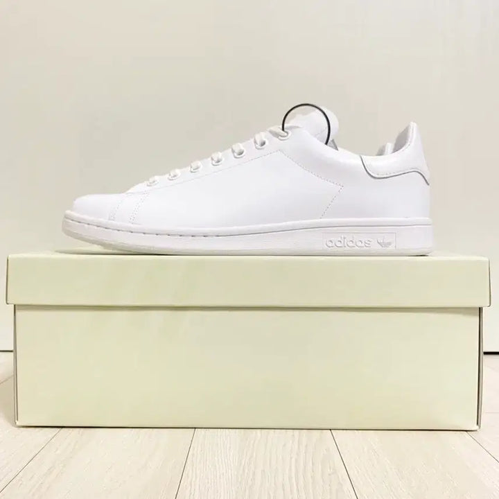 [BUNJANG] DOVER STREET MARKET X ADIDAS STAN SMITH / DOVER STREET MARKET X ADIDAS STAN SMITH